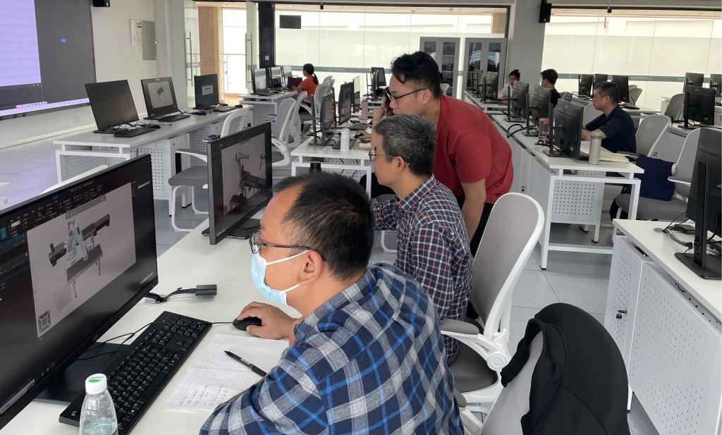 智能制造與物流軟件新篇章 學院攜手美云智數(shù)共筑數(shù)字孿生師資力量