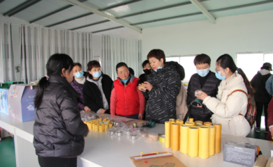 巾幗綻芳華，監管顯擔當——市市場監管局組織開展“三八”婦女節主題活動，助推優質經營服務